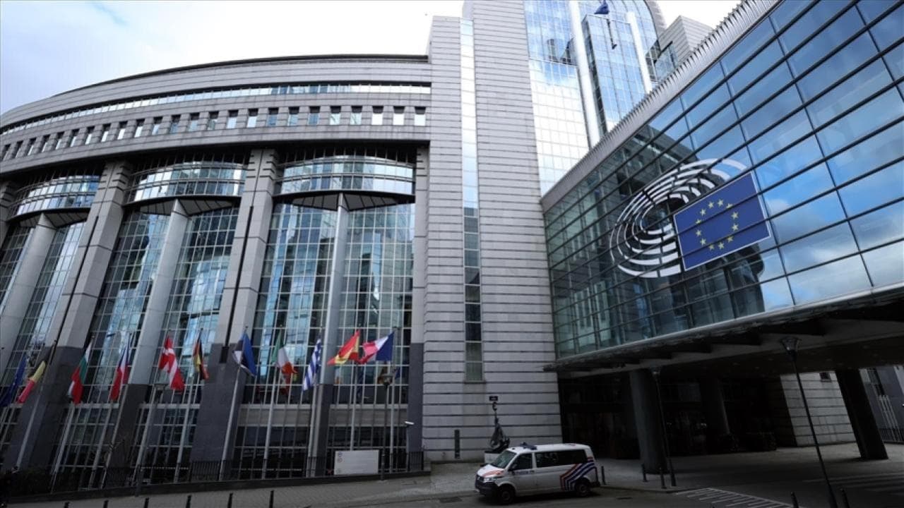 AB liderleri yüksek enerji fiyatlarına karşı acil ve koordineli önlem istedi