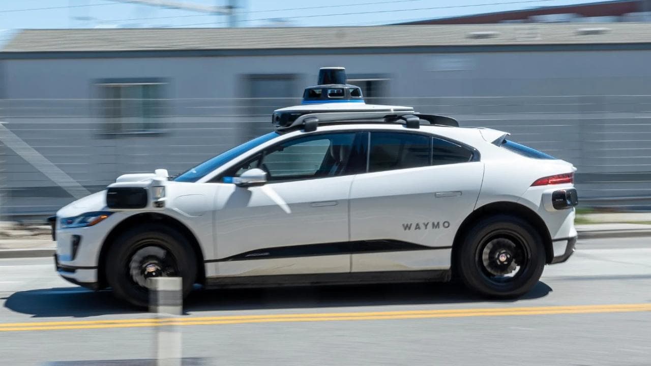 Waymo, Las Vegas Havalimanı'nda yolcu taşıma hizmetine başlıyor