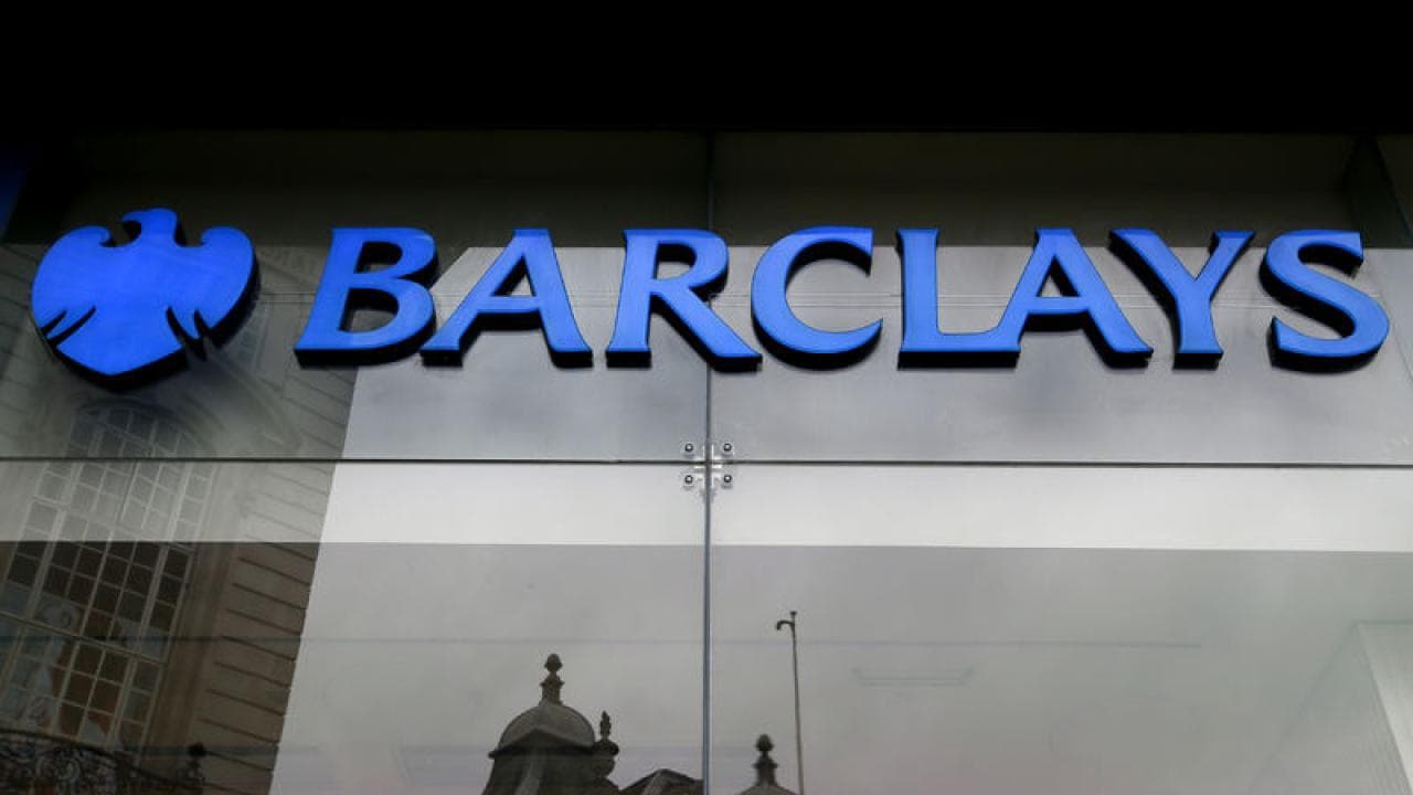 Barclays, yapay zeka hamlesi kapsamında 5 bin kişiyi işten çıkaracak