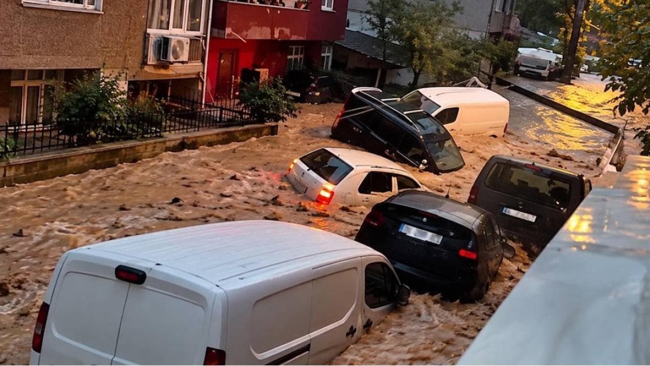 İstanbul'daki sel felaketi için 230 milyon liralık ilave kaynak
