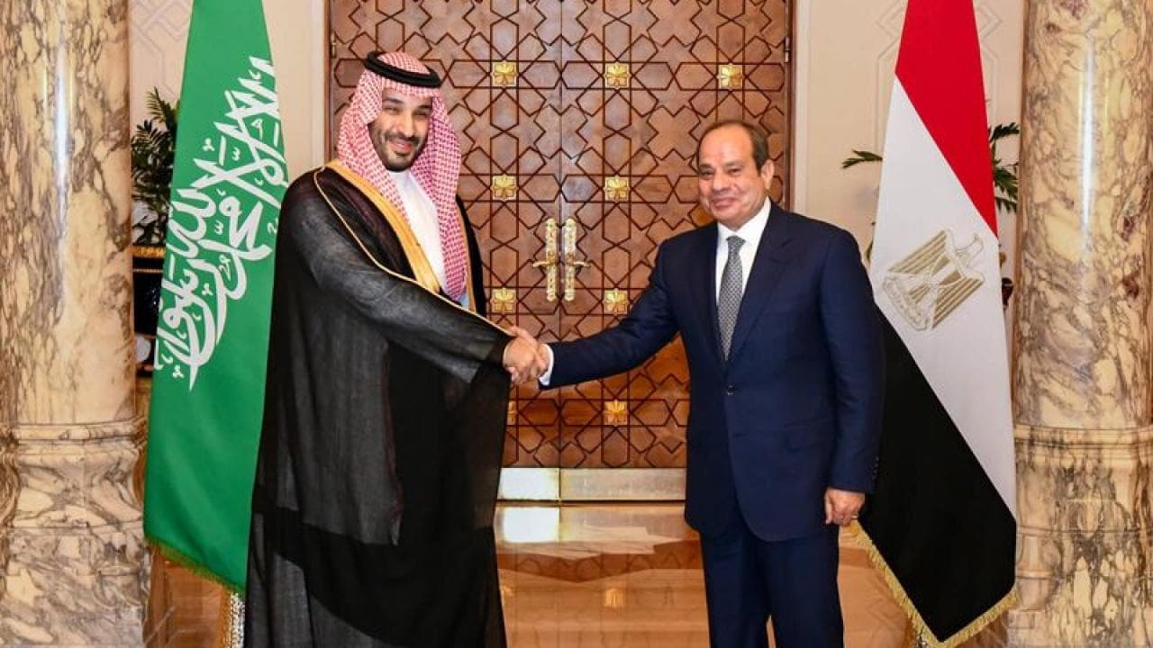 Mısır Meclisi'nden Suudi Arabistan'ın savunması için Sisi'ye yetki