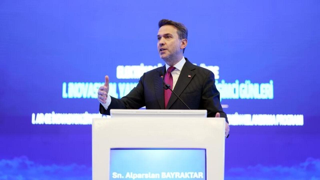 Bayraktar: Akkuyu santraline birkaç hafta içinde nükleer yükleme hedefliyoruz