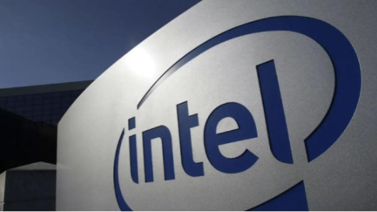 Intel'in kârı üçüncü çeyrekte geriledi