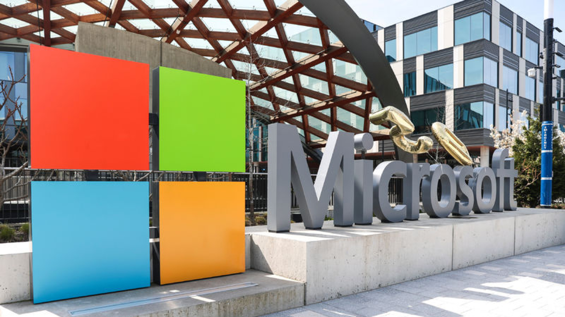 Microsoft, yapay zeka modelleri için insan denetimini öngören taslak yayımladı