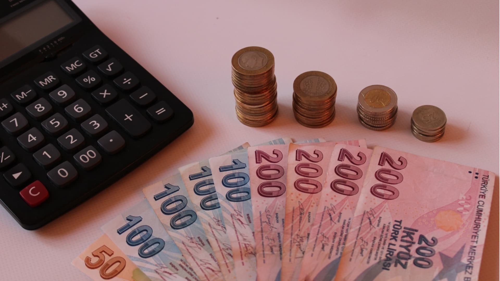 Yargıtay, ücret zammı eşitsizliğinde objektif sebep aranmasına karar verdi