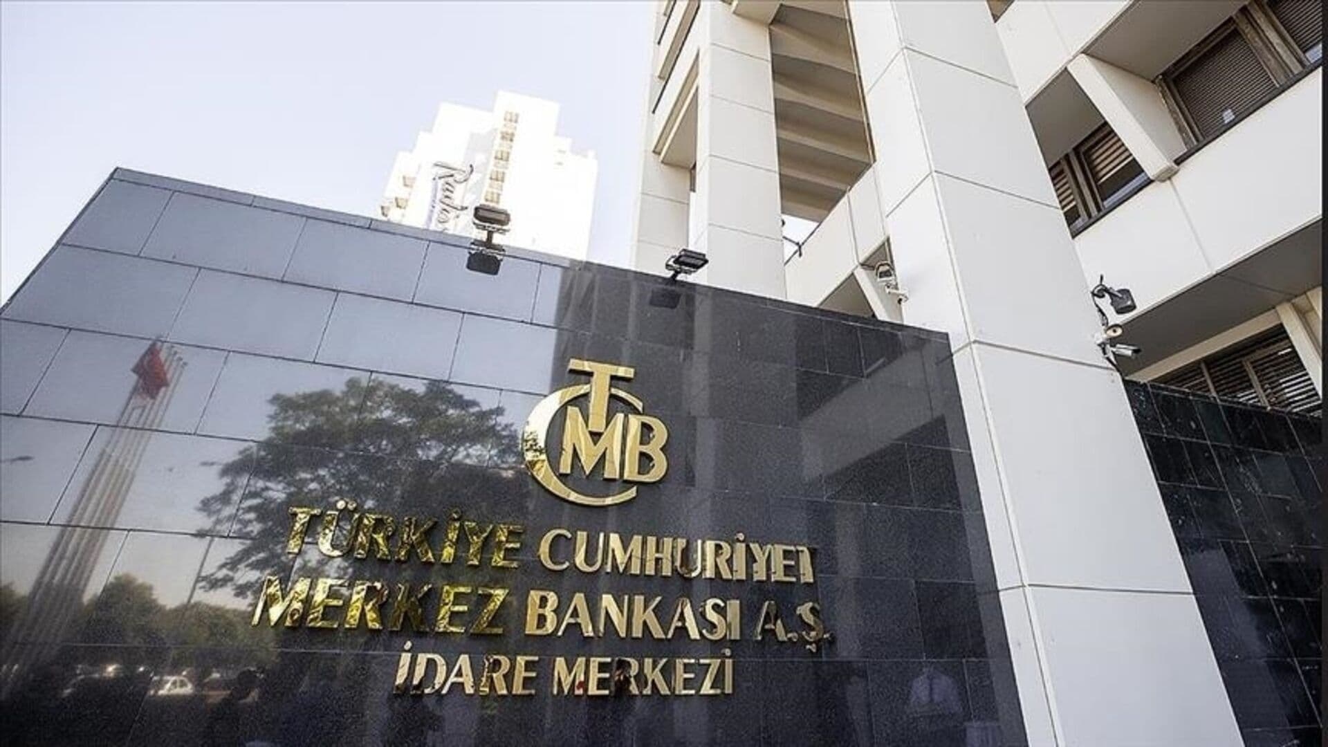TCMB haftalık repo ihalesini 300 milyar TL’ye çıkardı