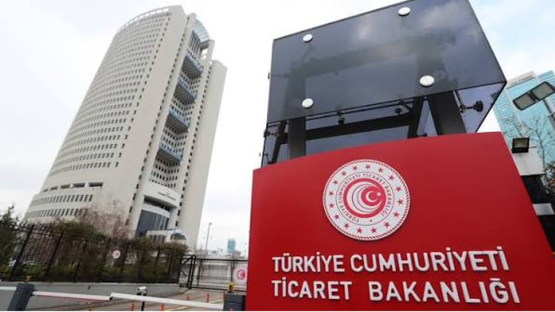 Ticaret Bakanlığı, gümrük usulsüzlüklerine 10,1 milyar lira ceza kesti
