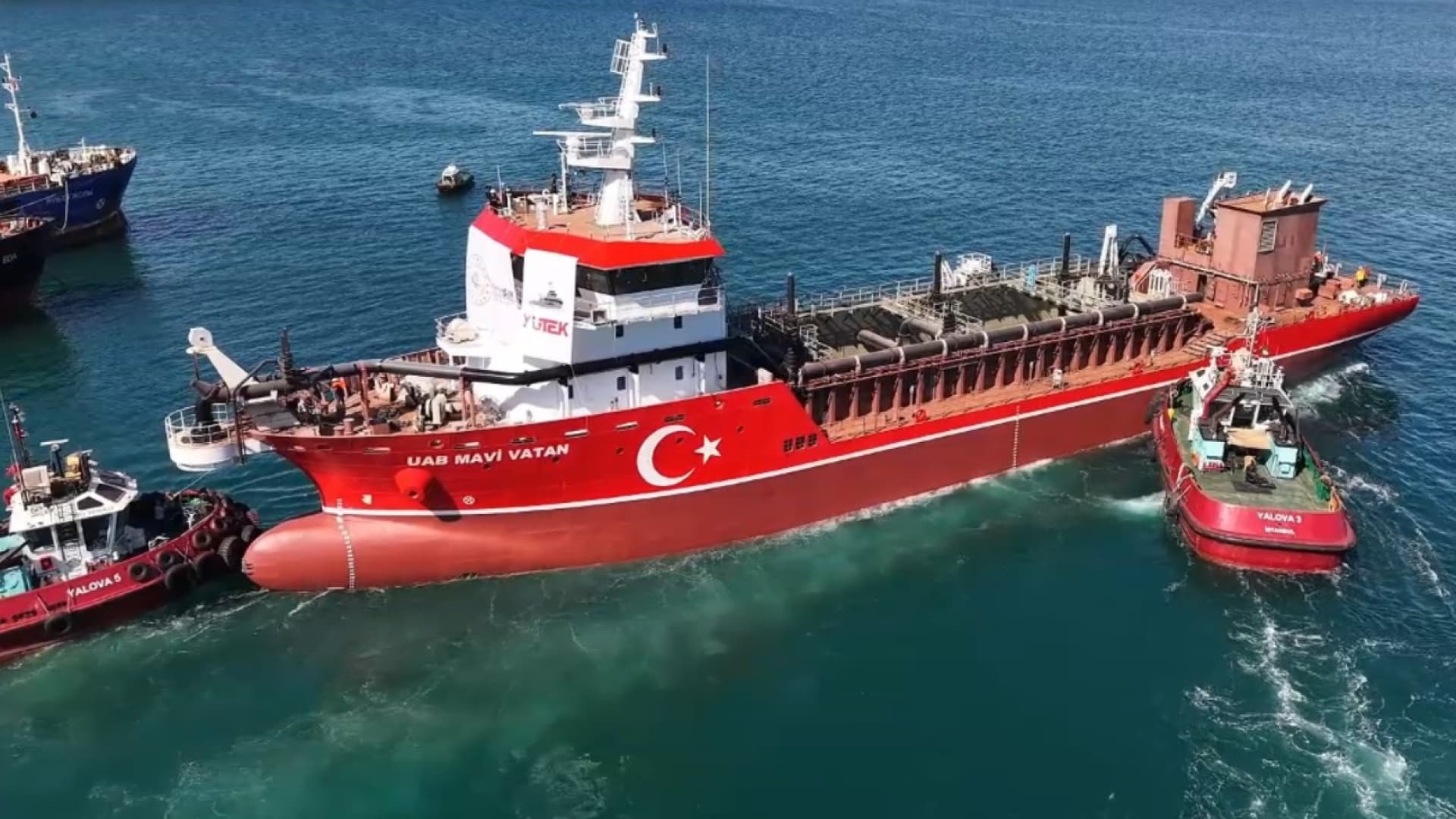 Bakan Uraloğlu: Yerli tarama gemisi UAB Mavi Vatan suya indirildi