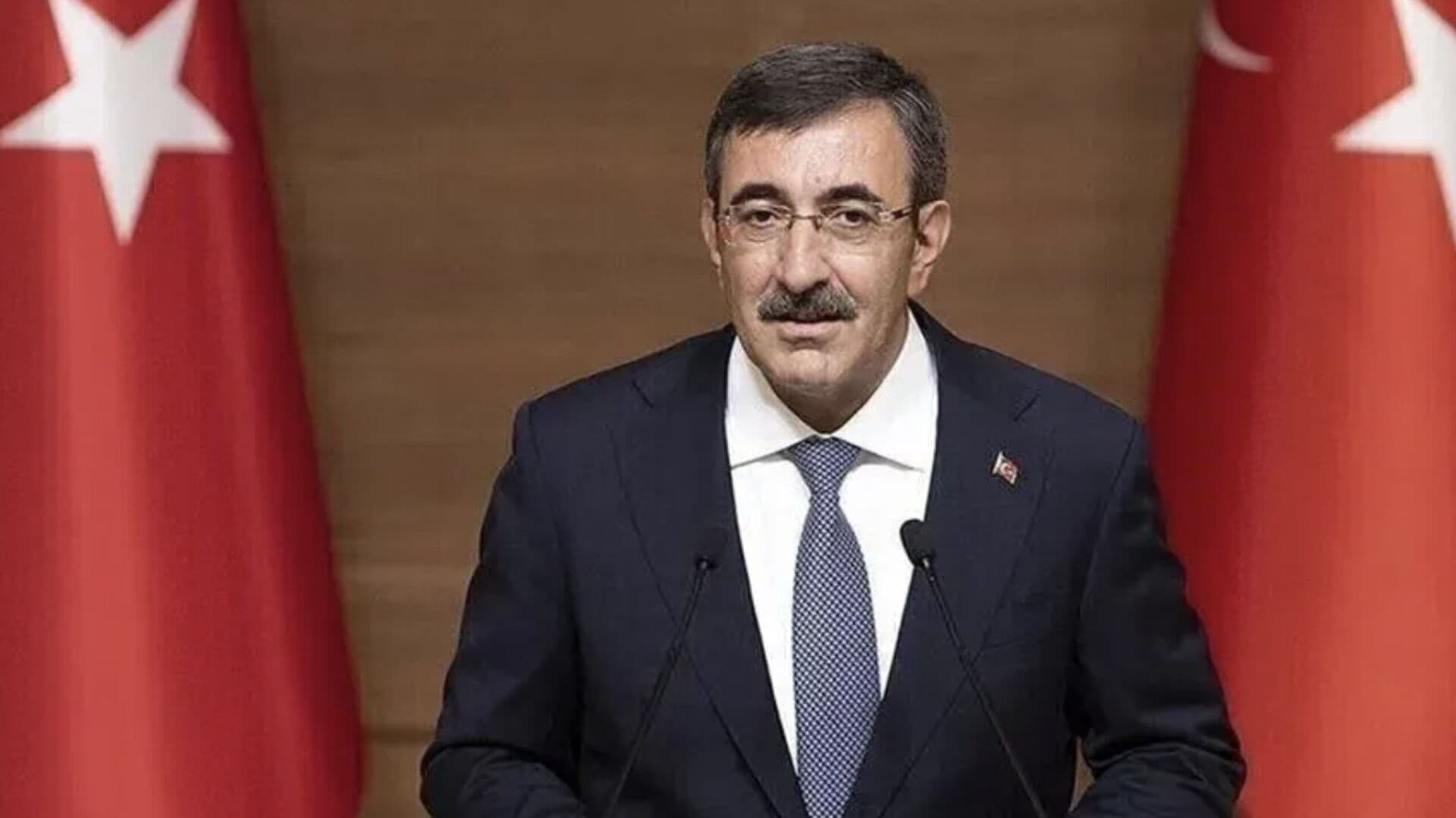 Cevdet Yılmaz: Sermaye piyasalarındaki fon sorunu geçici