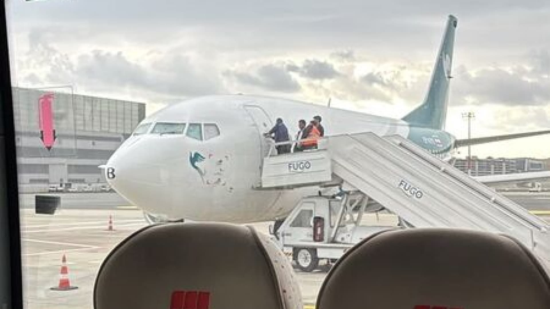 Caspian Airlines uçağına borç nedeniyle İstanbul Havalimanı'nda haciz uygulandı