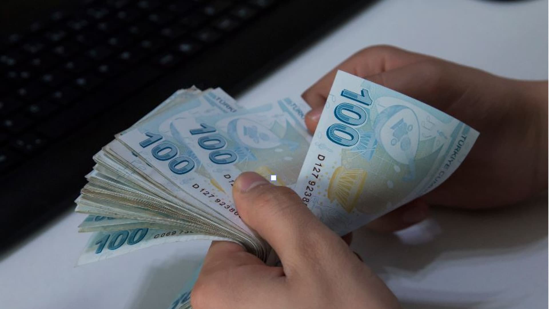 İşçiye ihbar süresinde günde en az 2 saat iş arama izni hakkı tanınıyor