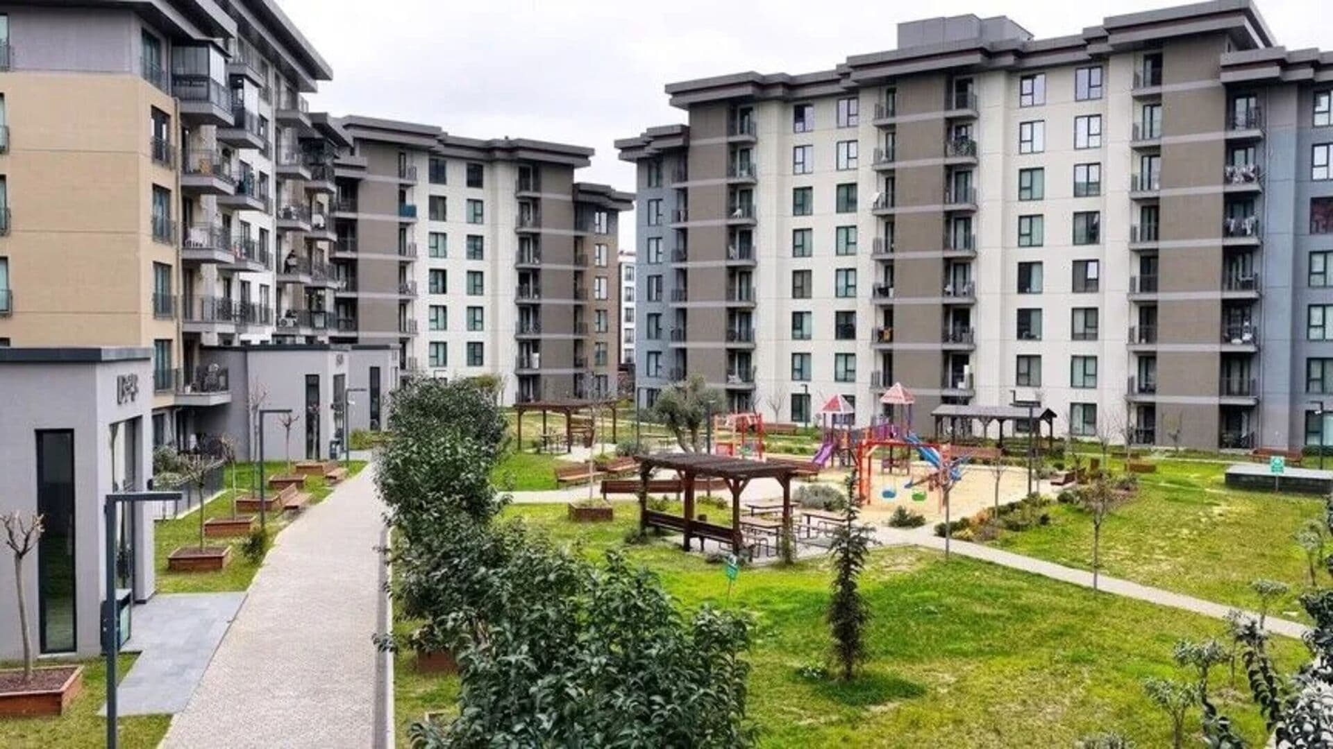 Bakanlık, İstanbul’da 284 bin 272 bağımsız bölüm için ön başvuru aldı