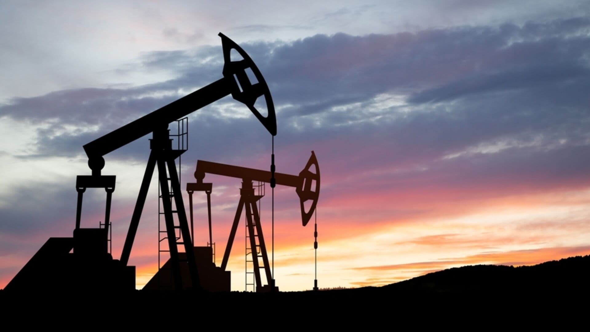 Brent petrolün varil fiyatı yüzde 2,5 artışla 102,73 dolara çıktı
