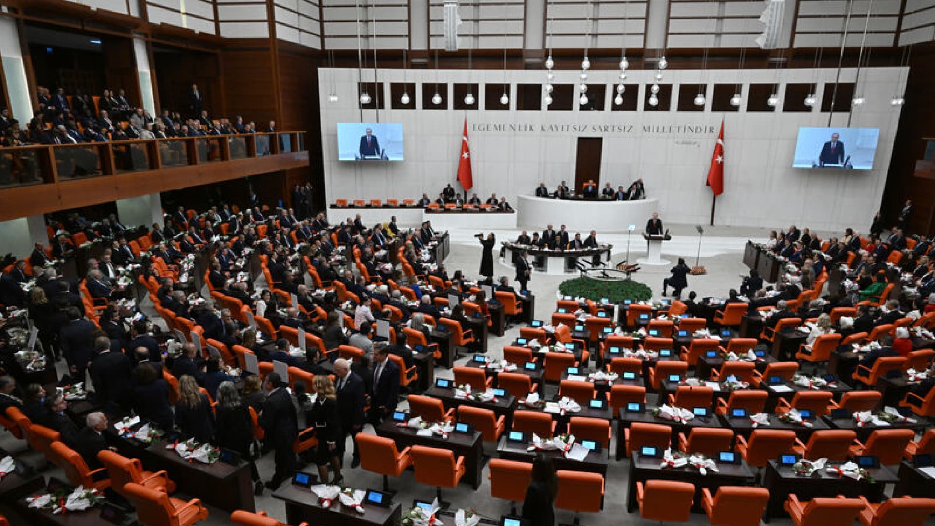 AK Parti, 455 bin 578 yatırımcıya ara ödeme yapılmasını öngören teklifi TBMM’ye sunacak