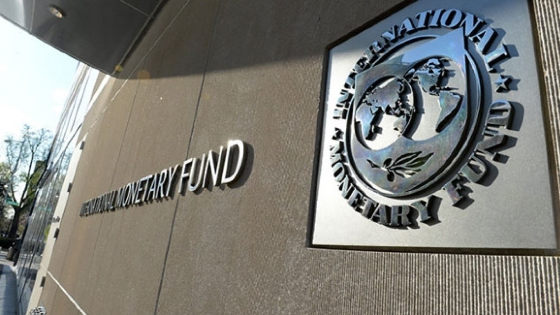 IMF, yüksek kamu borcunun tahvil getirilerini ve faiz yükünü artırabileceği uyarısı yaptı