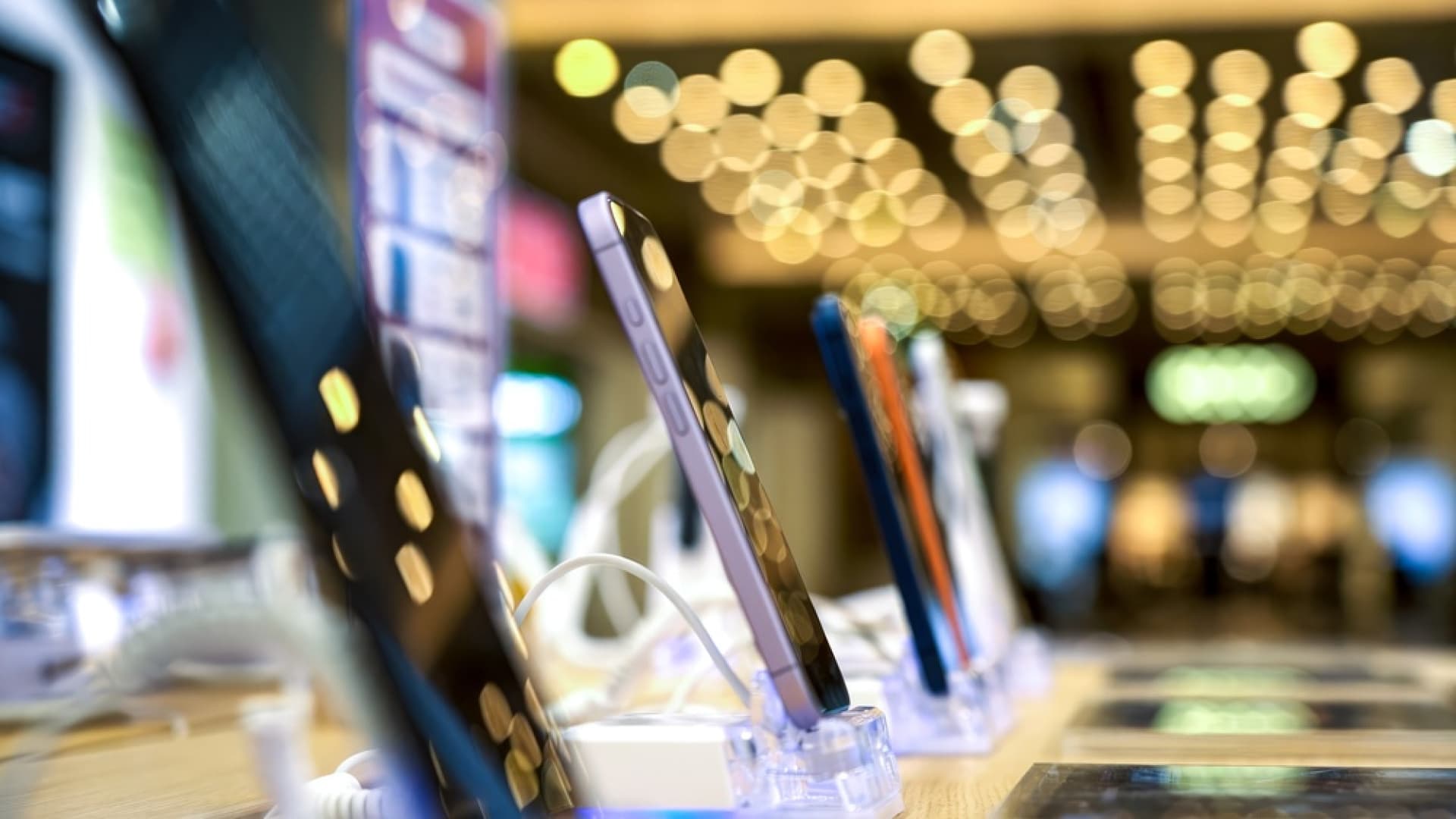 Akıllı telefon pazarında tarihi çöküş