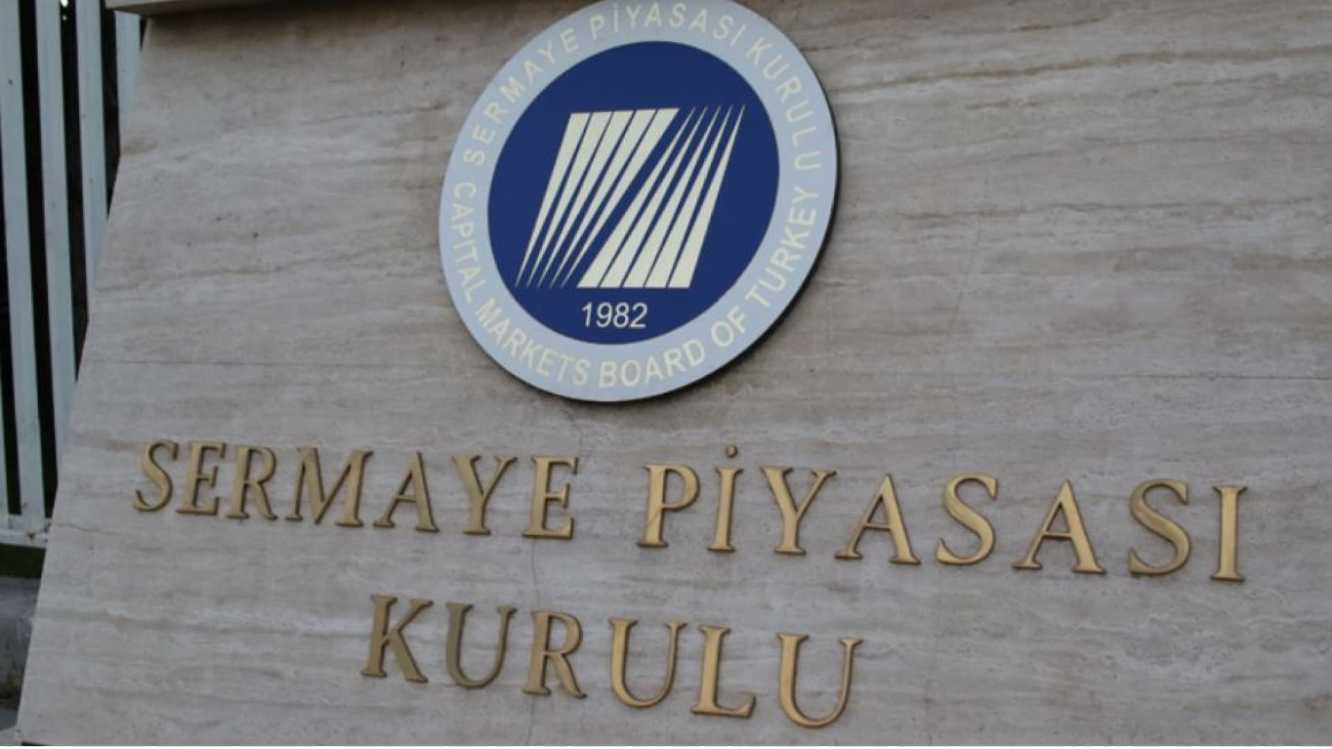 SPK, 3 şirketin faaliyetini durdurdu