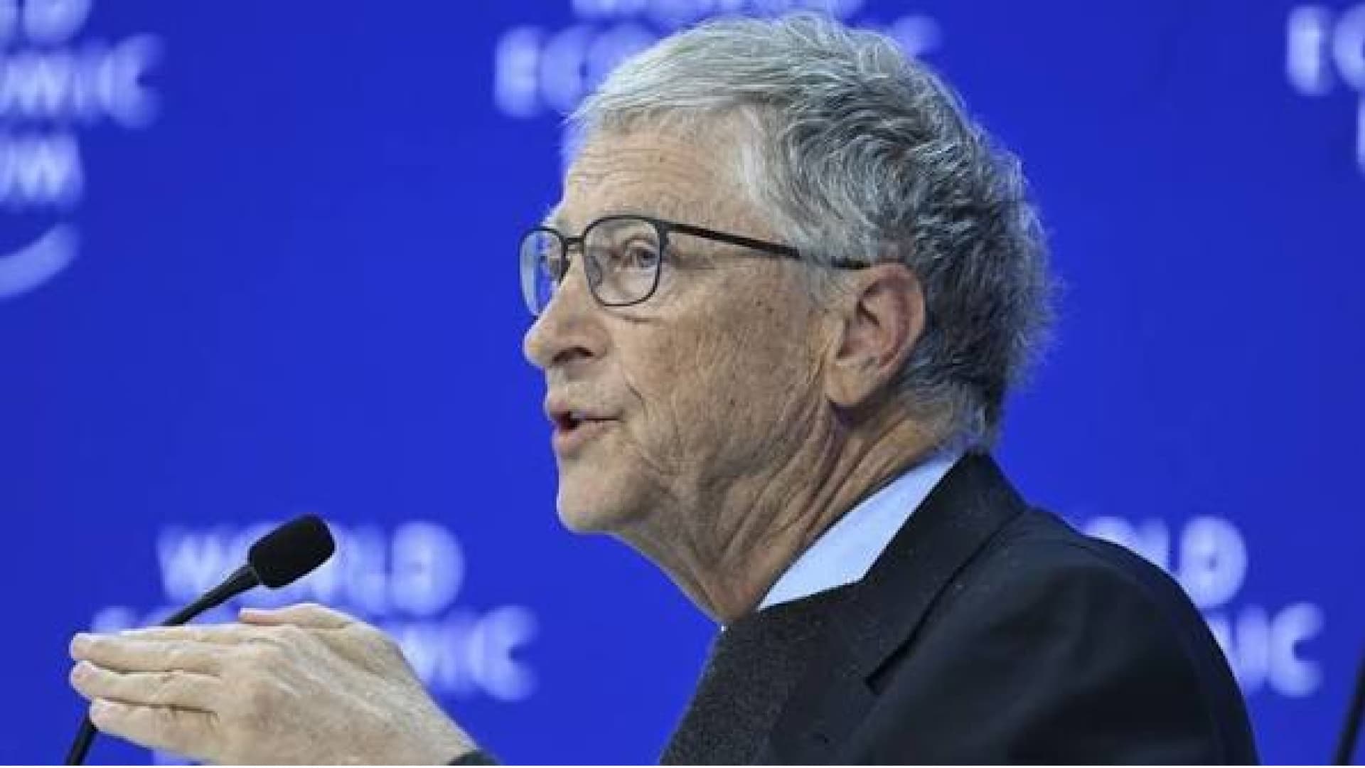 Bill Gates geleceği işaret etti: Yapay zeka 20 yılı değiştirecek