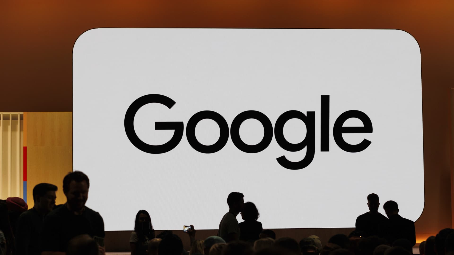 Alphabet'te tarihi düşüş