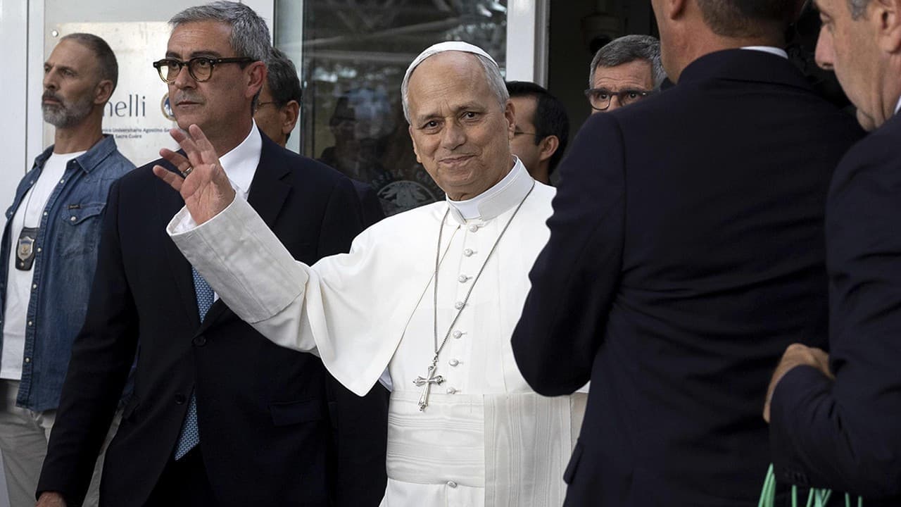 Papa XIV. Leo, akciğer ameliyatının ardından hastaneden taburcu edildi