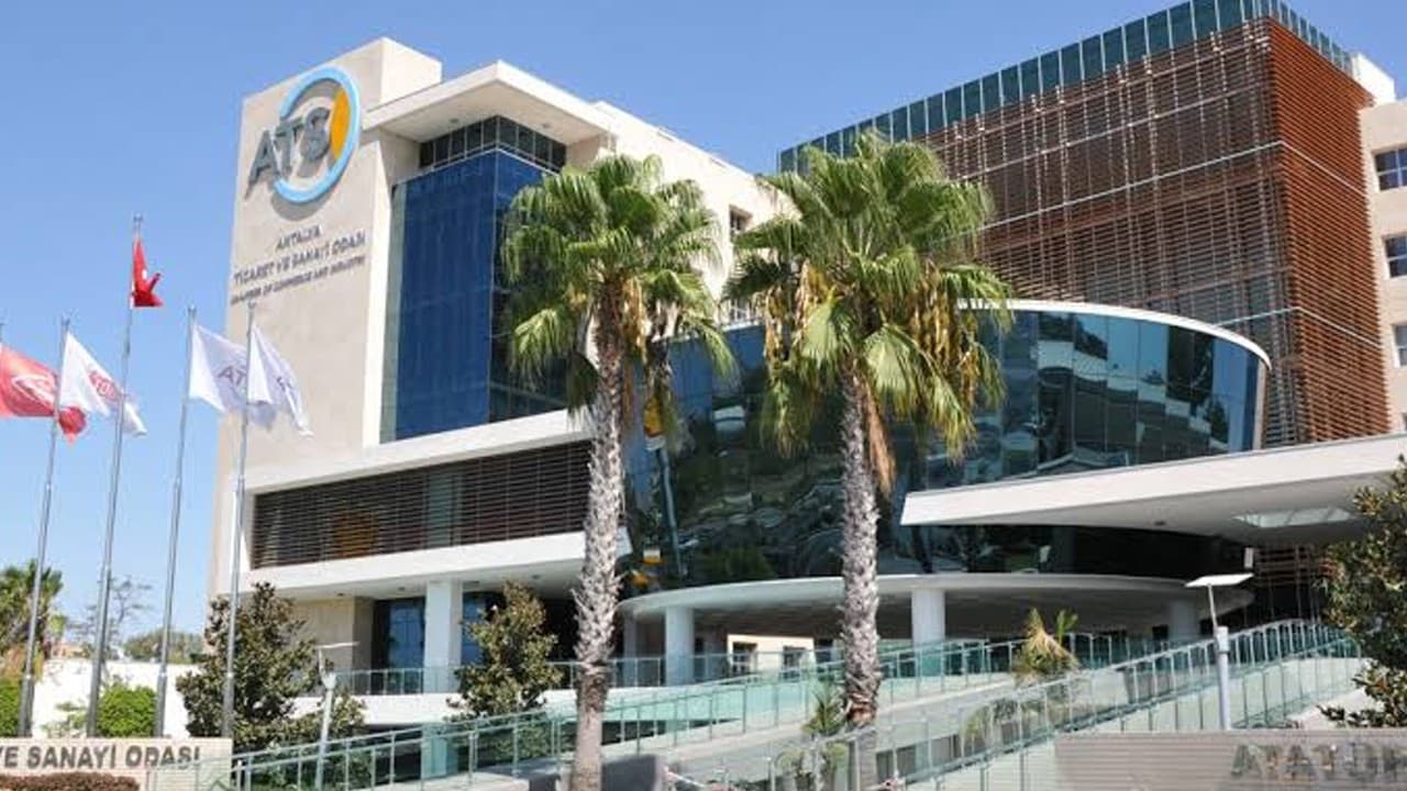 ATSO seçimlerinde Berkay Bahar 26 meslek grubunda öne çıktı