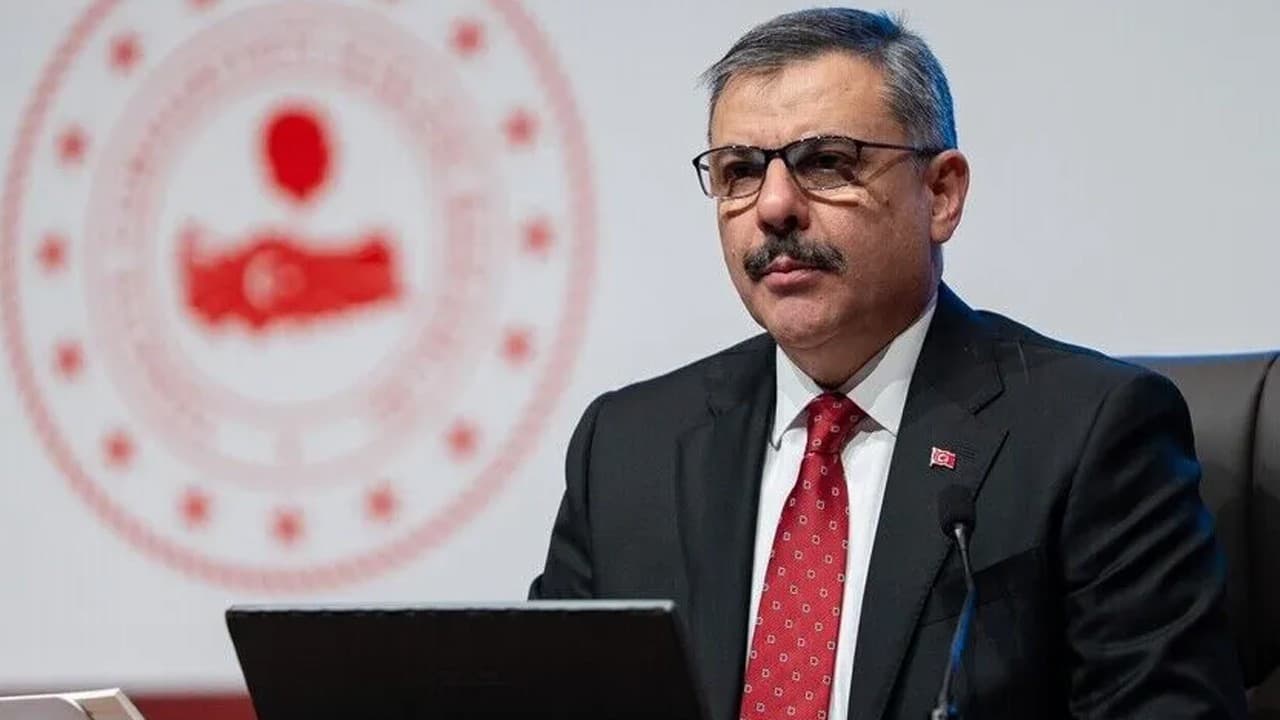 Bakan Çiftçi, Özdemir Bayraktar’ı vefatının 5. yılında andı