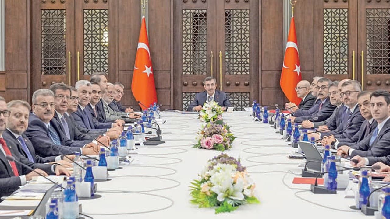 BIST 100, fon gelişmeleri sonrası 11.396 puana geriledi