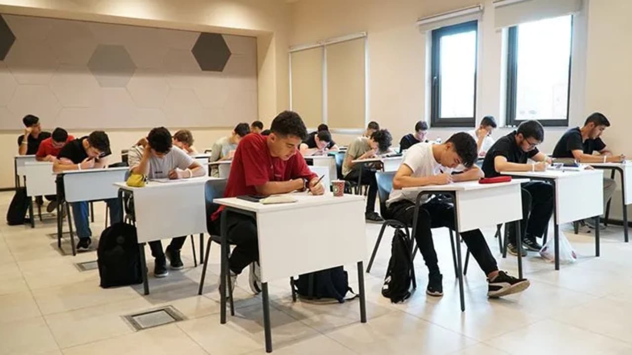 KYK burs sonuçları açıklandı mı? GSB tarafından KYK burs ve kredi sonuçları ne zaman açıklanacak?