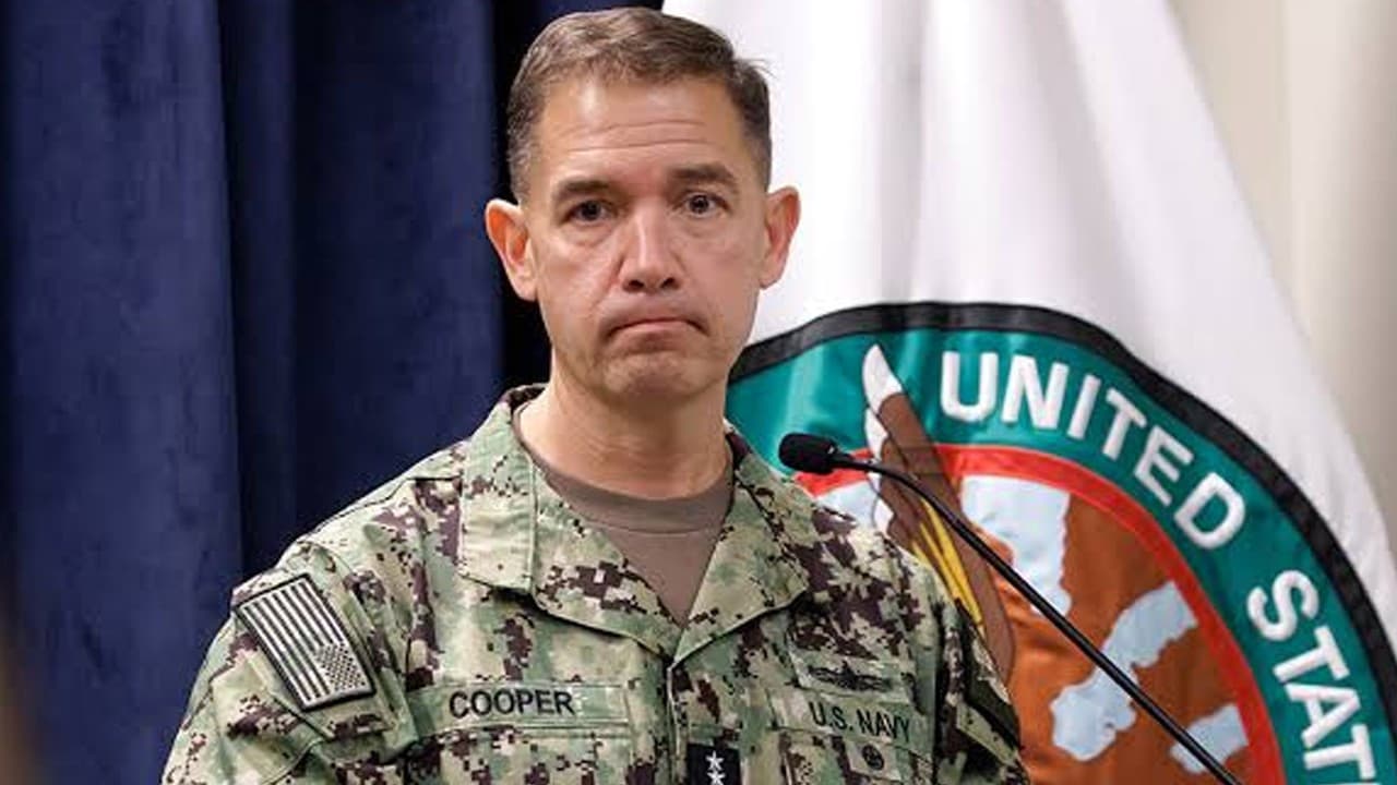 CENTCOM Komutanı Cooper, Hürmüz Boğazı üzerinde uçuş gerçekleştirdi