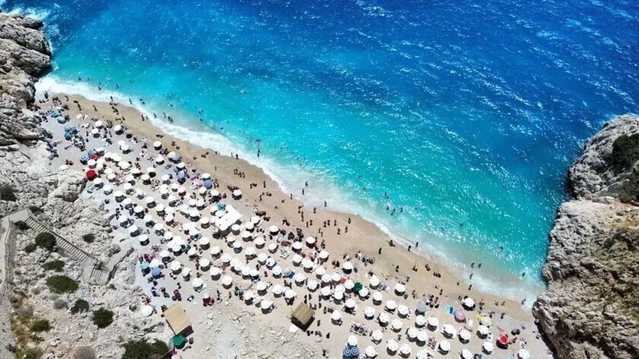 Turizmde 2027 hedefi belli oldu: 70 milyar dolar gelir, 66,6 milyon ziyaretçi