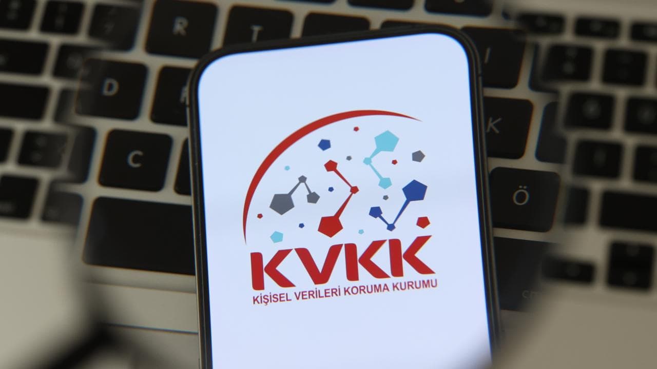 KVKK: İşverenler kurumsal e-postaları sınırsız biçimde denetleyemez