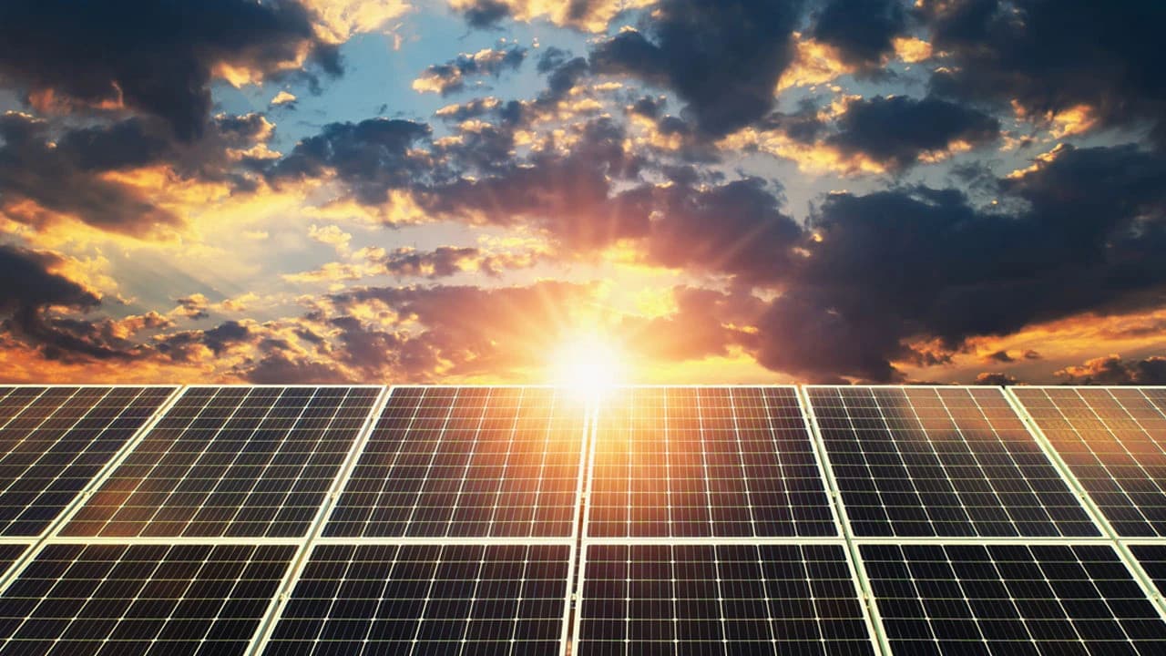 Türk şirketleri Romanya'nın güneş enerjisinde yüzde 40 paya hazırlanıyor