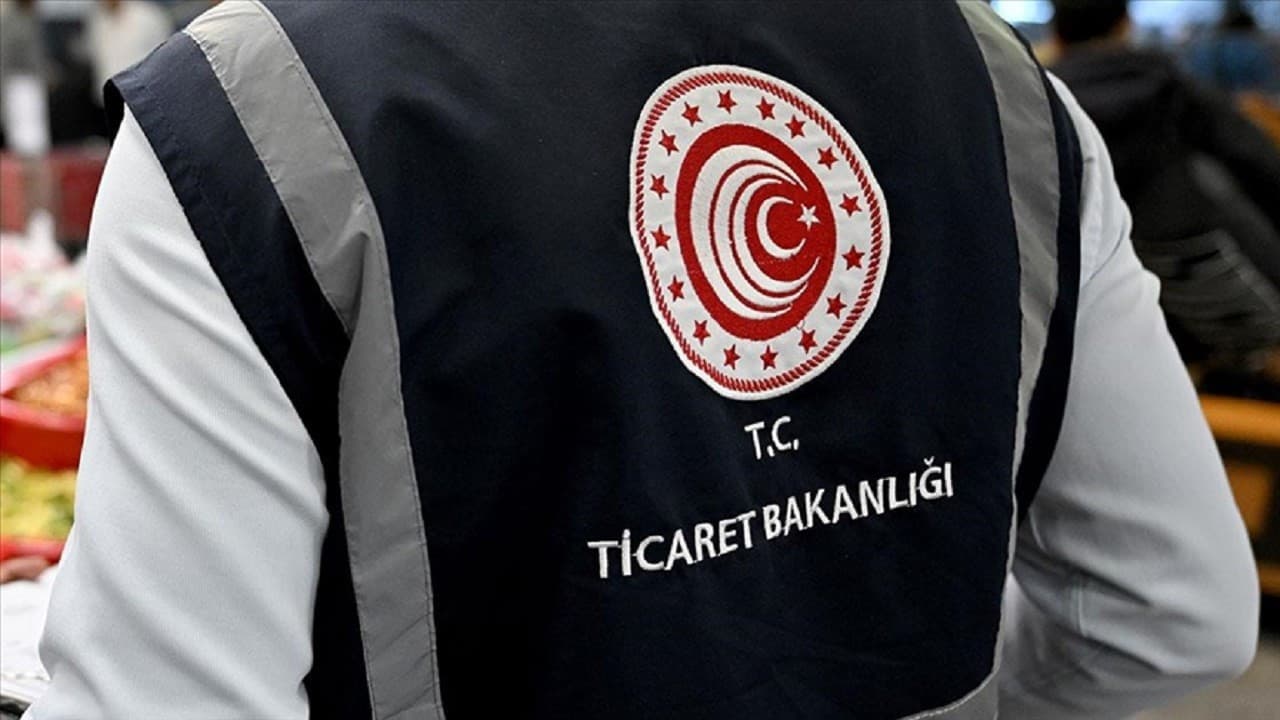 Ticaret Bakanlığı, sosyal medyada mevzuata aykırı ilan veren 152 işletmeye 15,2 milyon lira ceza kesti