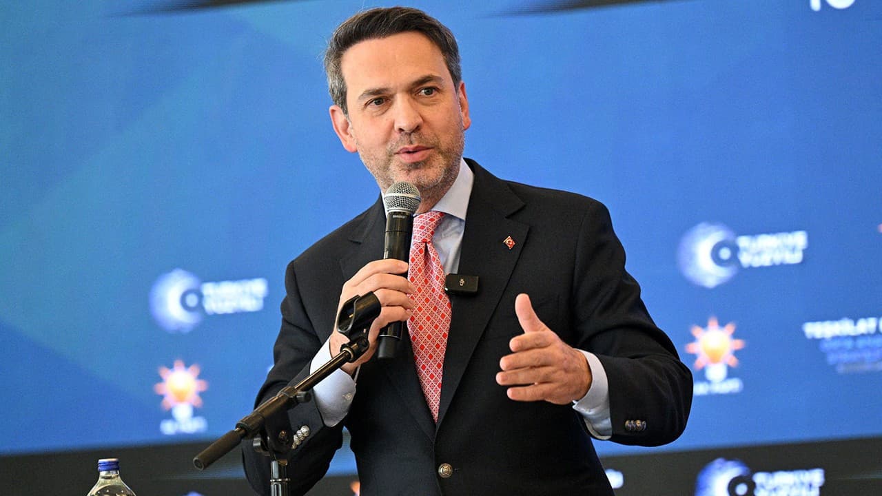 Bayraktar: Türkiye 2050'ye kadar en az 20 gigavat nükleer kapasite hedefliyor
