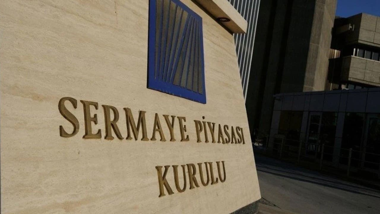 SPK’dan 2 şirketin sermaye artırımına, 7 şirketin borçlanma ihracına onay
