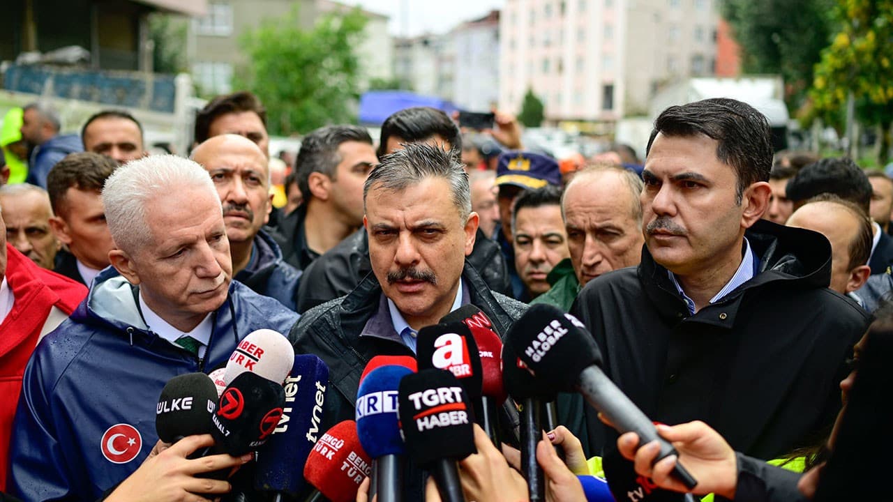 Sel felaketinde can kaybı 4'e yükseldi: Kayıp 3 kişi aranıyor