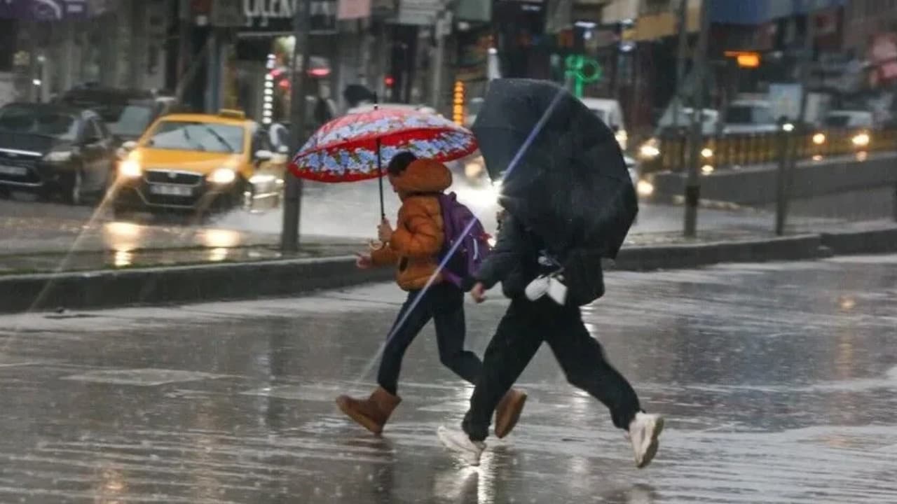 İstanbul Valisi Gül: 19 Ekim Pazartesi okullar tatil değil