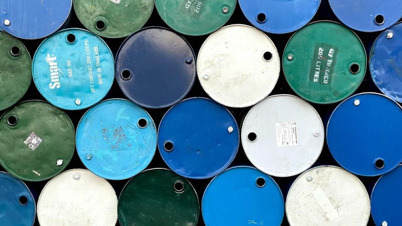 Savaş riski petrol ve dizel fiyatlarında yüksek seviyeleri 2027’ye taşıyor