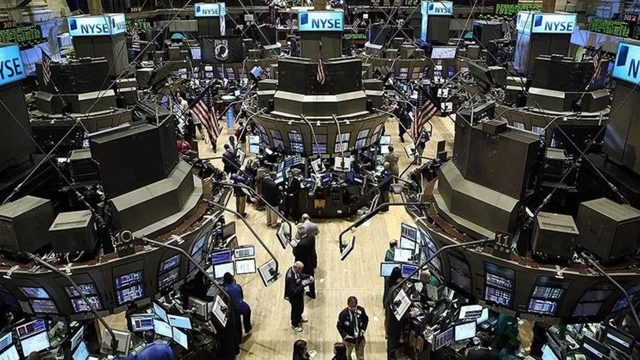 New York borsası karışık seyirle açıldı