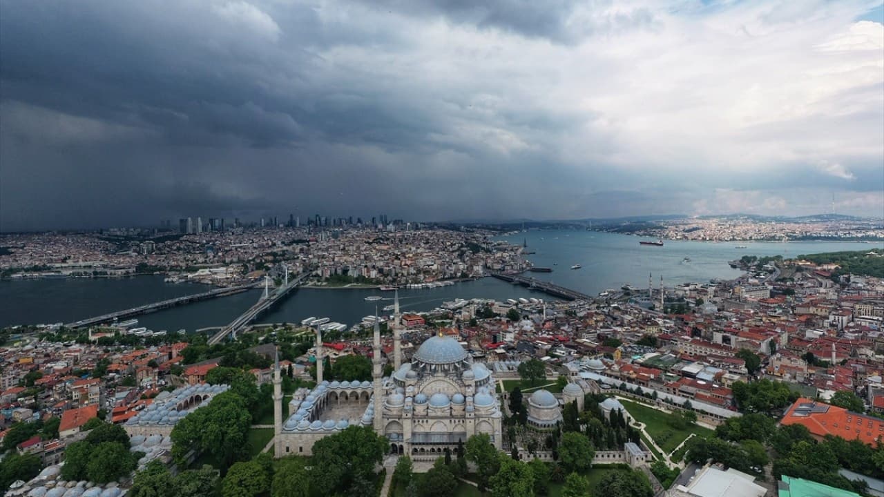 Meteoroloji duyurdu: Karadeniz ve doğu illerinde sağanak bekleniyor