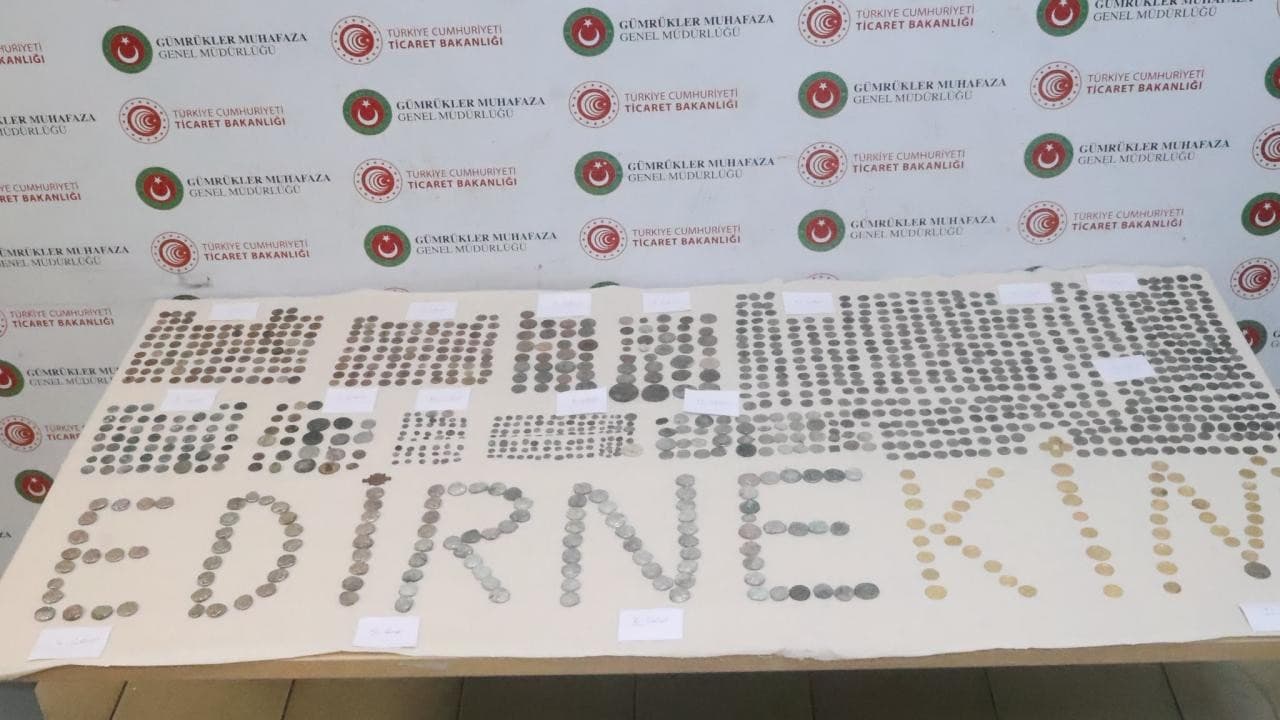 Sınır kapısında tarihi eser operasyonu: TIR'ın gizli bölmesinden binlercesi çıktı
