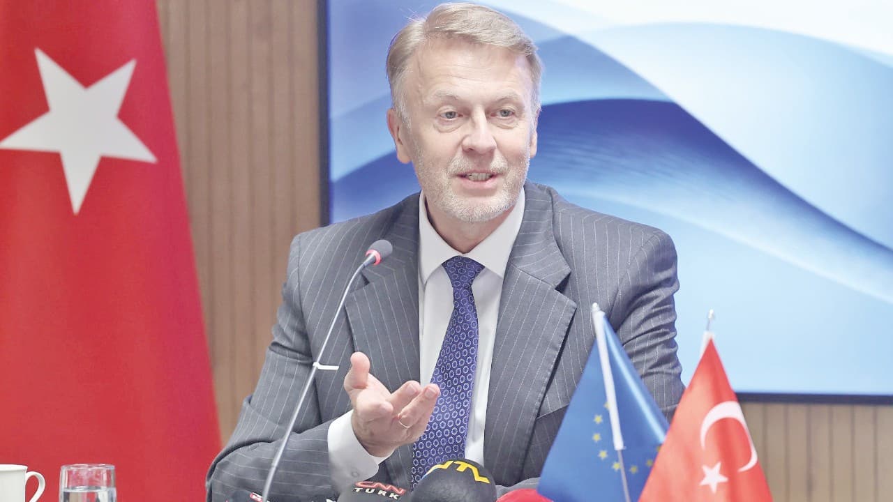 AB’nin Türkiye’ye Türkiye’nin de AB’ye ihtiyacı var
