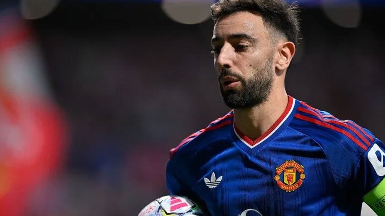 Şampiyonlar Ligi'nde sahaya çıktı, evine hırsız girdi: Ünlü futbolcuya büyük şok