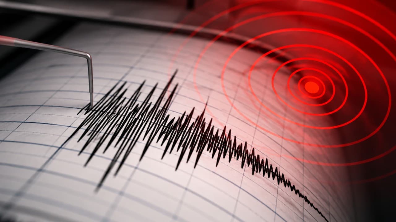 İtalya'da korkutan deprem: Sicilya açıklarında peş peşe sarsıntılar