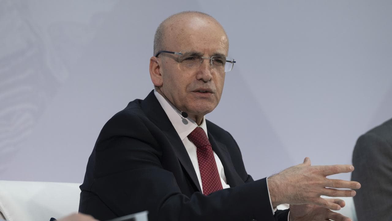 Şimşek: Fon piyasalarında sistematik bir problem yok, ekonomi programı değişmeyecek