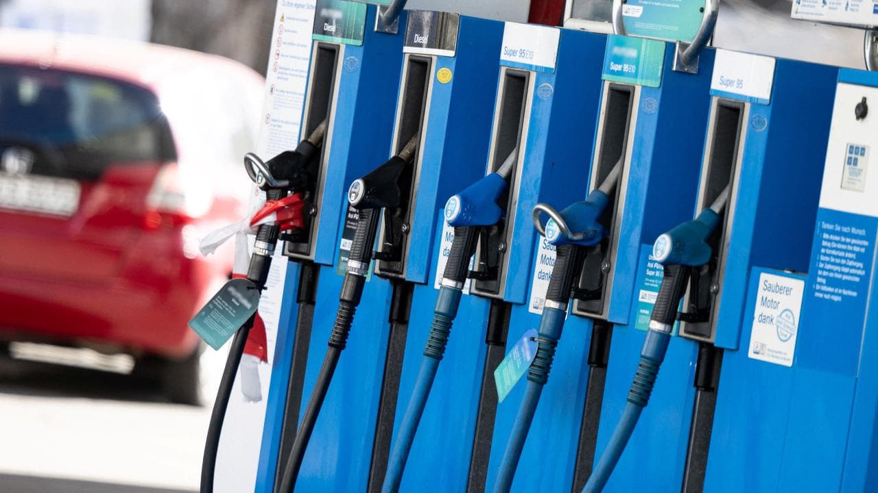 Almanya’da benzin fiyatı 2,30 avroyla tarihi zirveye çıktı
